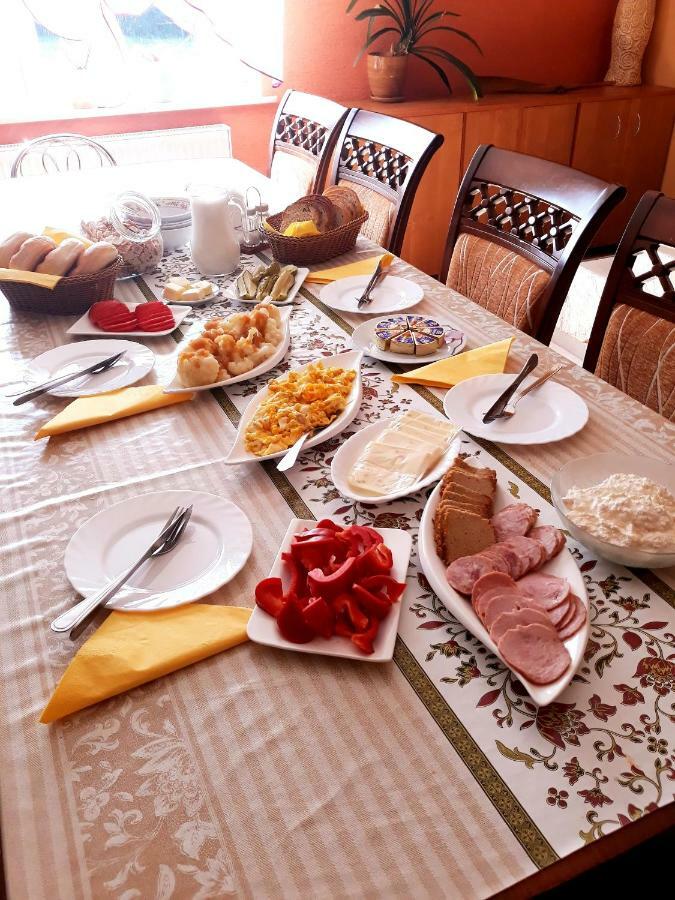 Gospodarstwo Agroturystyczne Pod Lasem Maria Plazio Narol Eksteriør billede